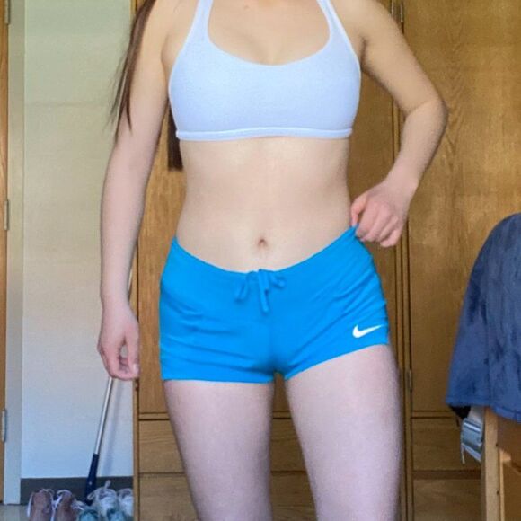 Nike Crew Shorts  Size XS (fits like S/M, I am waist size 27 for reference) Like - Picture 4 of 6
